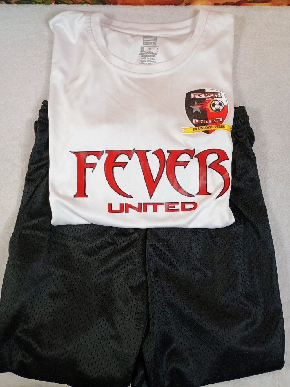 EUC Bundle-2pc Men M White Admiral Fever United Soccer Jersey & Black Mesh Short